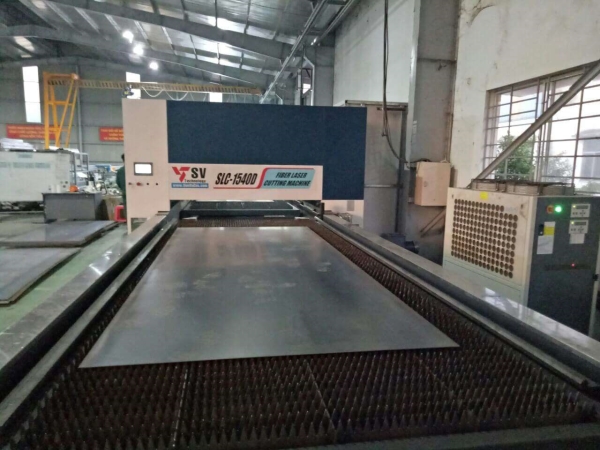 Máy cắt laser fiber bàn đôi - Máy Cắt Laser Sơn Vũ - Công Ty CP Công Nghệ Sơn Vũ